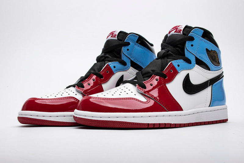 Air Jordan 1 Retro High Fearless UNC Chicago Reps Sneaker CK5666-100