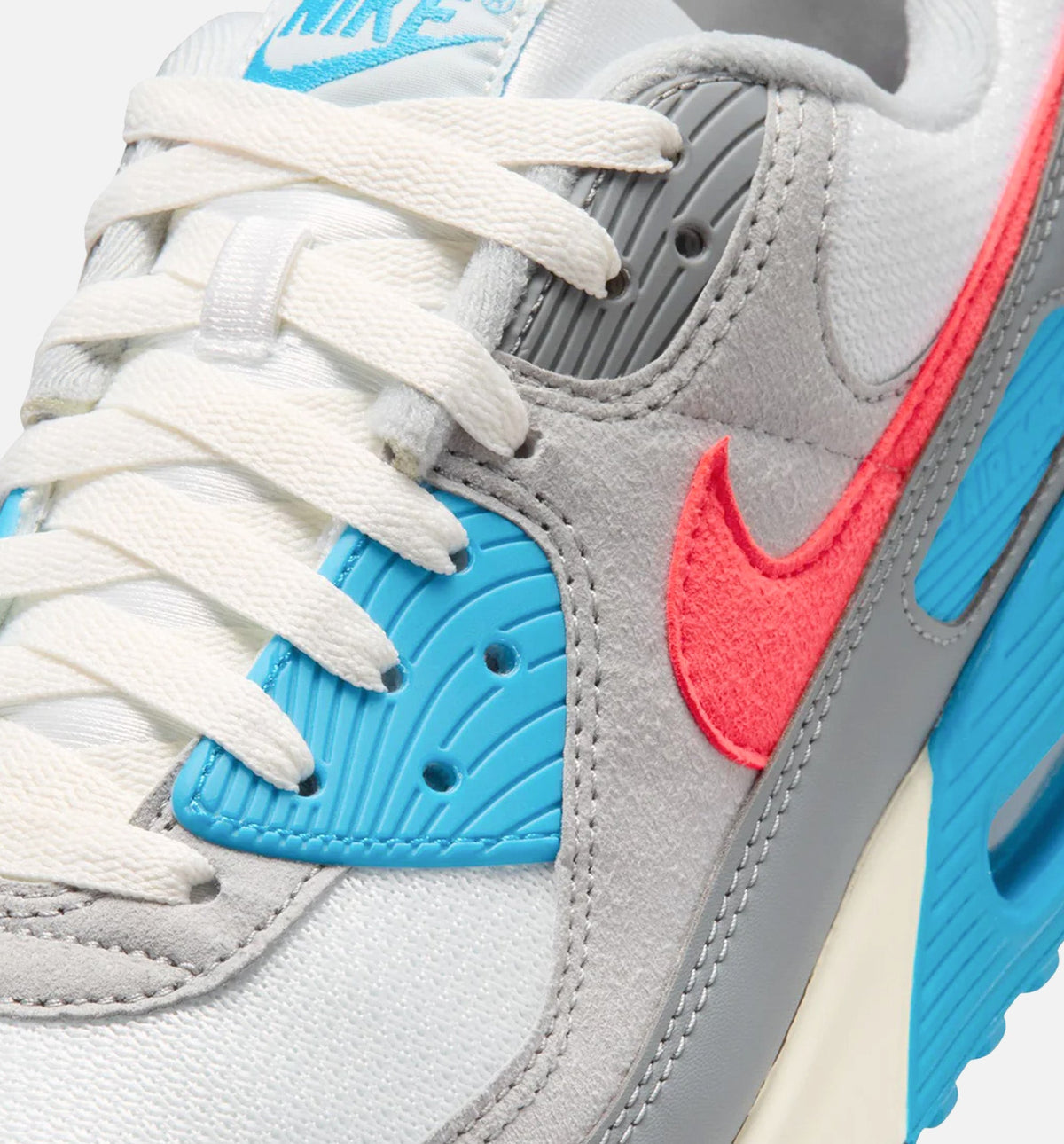 Air Max III Men's Lifestyle Shoe – Cool Grey/Infrared 23